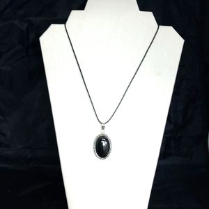 Onyx pendant